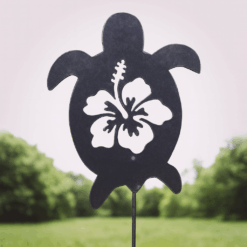 Metal Turtle Garden Stake with Hibiscus Flower – Tropical Steel Yard Art for Outdoor Garden Decor
