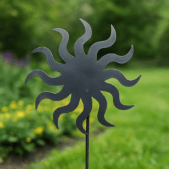 Metal Sun Garden Stake – Rustic Outdoor Steel Art for Garden & Patio Decor